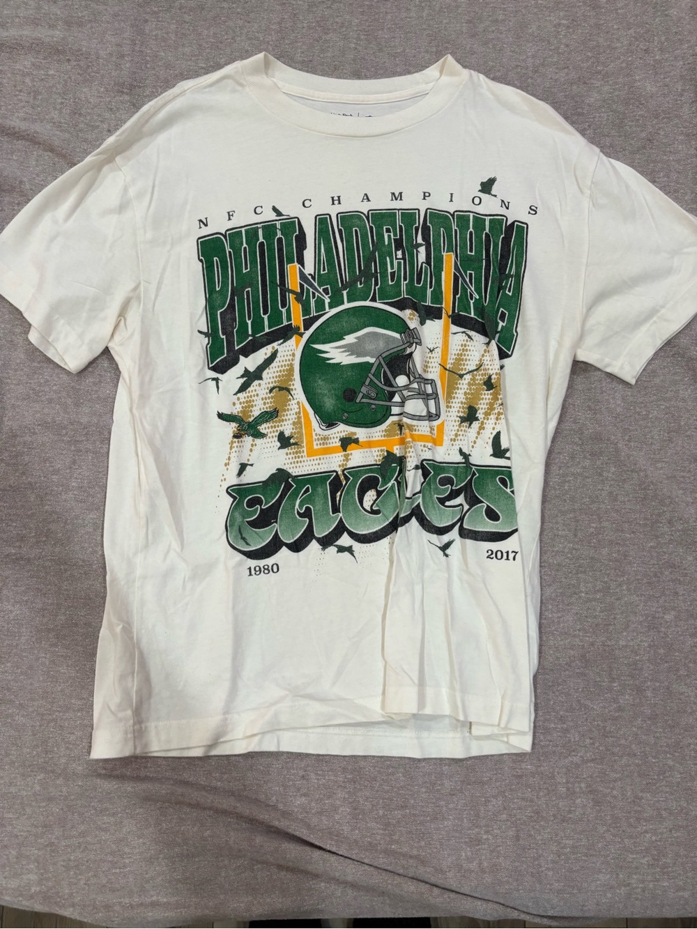 Philadelphia Eagles White Graphic Tee - NFL Champions